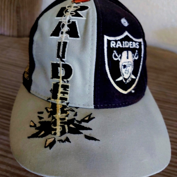Vintage Oakland Raiders Snapback - Picture 2 of 8